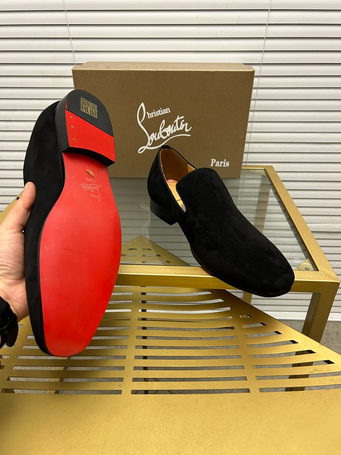 (Customized model) Ex-factory price is 480. christian louboutin (CL red sole shoes) counter series, casual sneakers for couples 📢 📢 📢 Exclusive hot style release 🎈🎈💪 Movable latex feet 👻 Finished outsole line [Proud] 😝Female 35-40# Male 38#-46, global supply😝 [Top version]: Original imported genuine leather upper, top original leather lining, original molded TPU outsole, original 1:1 detail processing, original shoe last,
